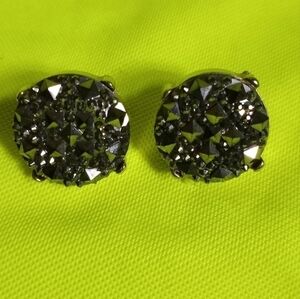 Goldtone Grey hematite round post earrings